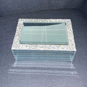 NWT 🏷 Mirror Box 🪞💎